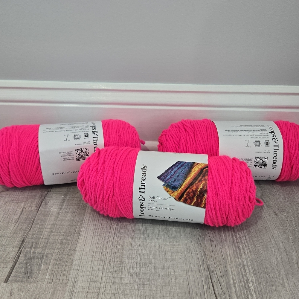 Loops & Threads Soft Acrylic In Neon Pink